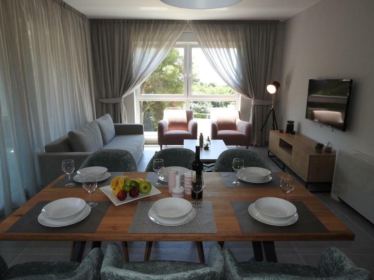 Luxury Apartments Magali โรวีน ภายนอก รูปภาพ