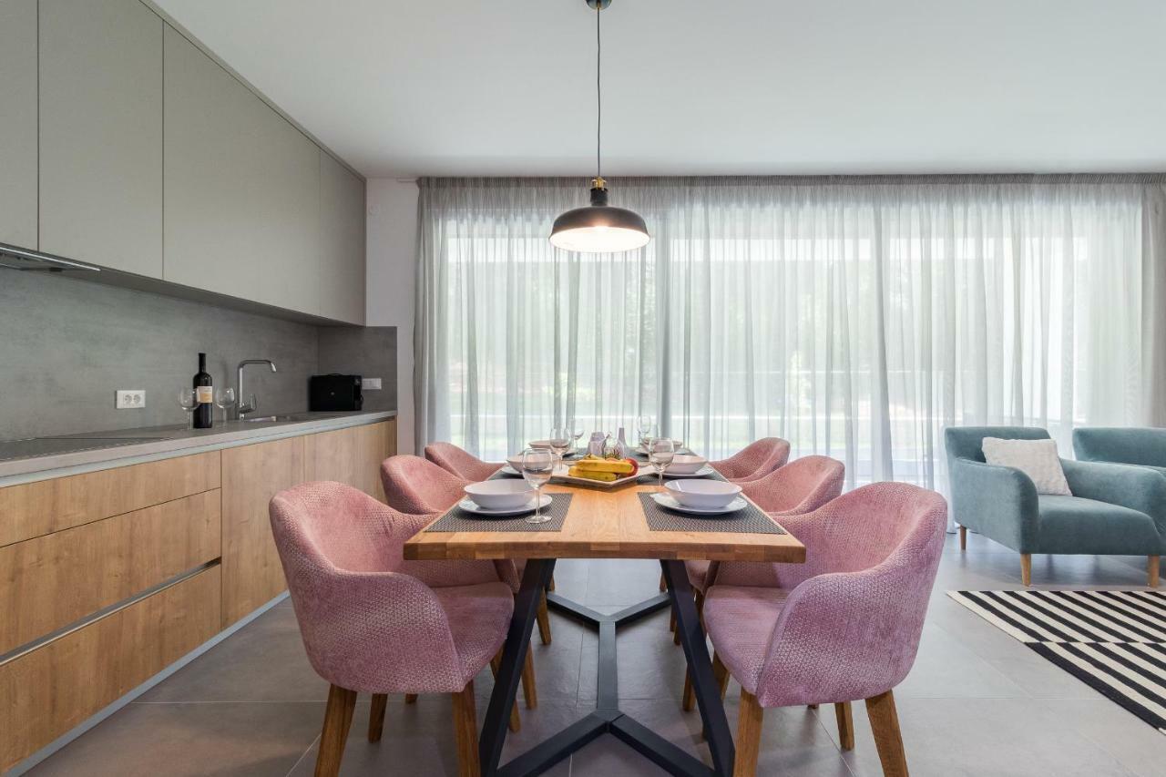 Luxury Apartments Magali โรวีน ภายนอก รูปภาพ
