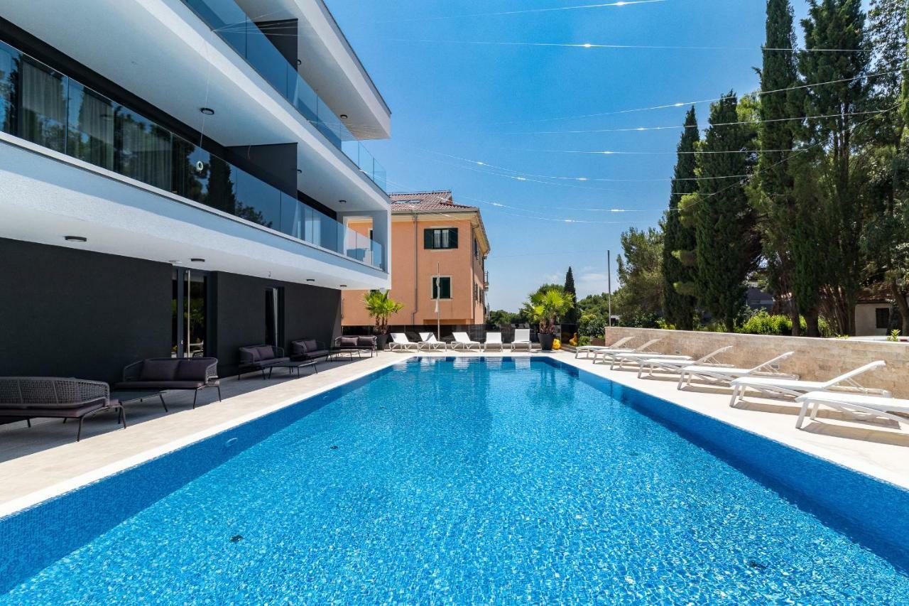 Luxury Apartments Magali โรวีน ภายนอก รูปภาพ