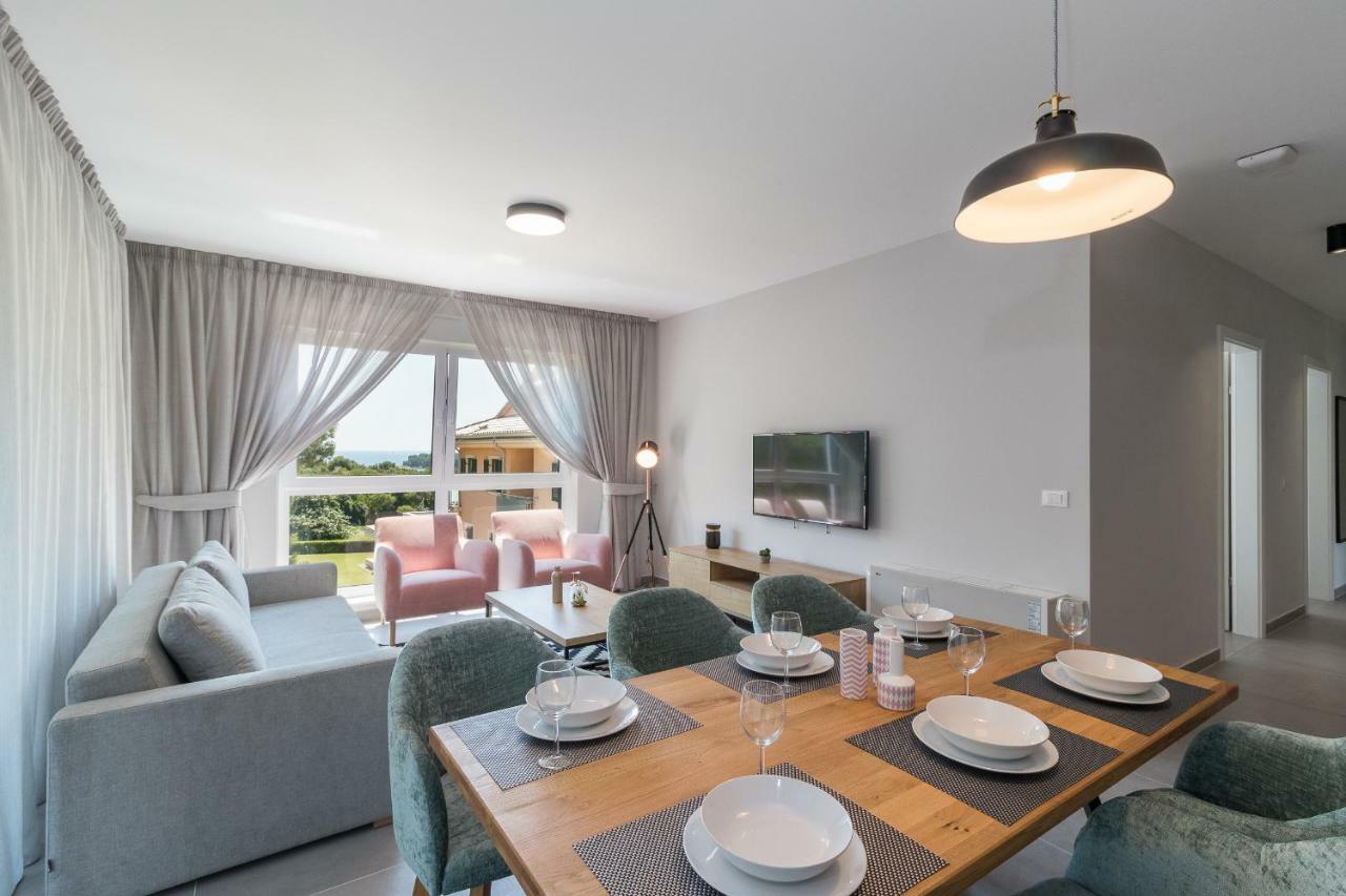 Luxury Apartments Magali โรวีน ภายนอก รูปภาพ