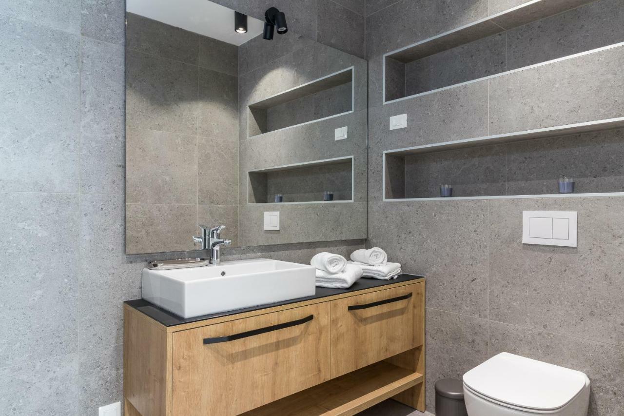 Luxury Apartments Magali โรวีน ภายนอก รูปภาพ